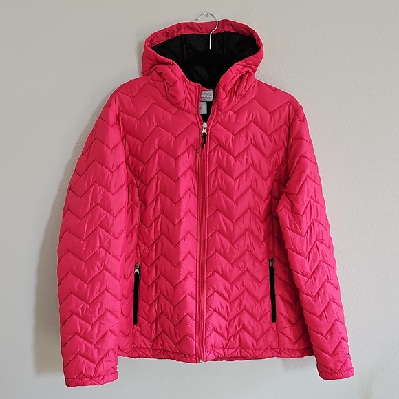 Free Country Jackets & Blazers - Free Country Women's Hot Pink Lightweight Chevron Puffer Jacket